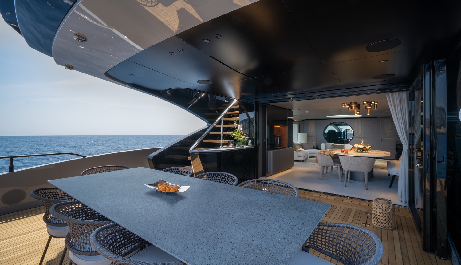 Mangusta 104 REV