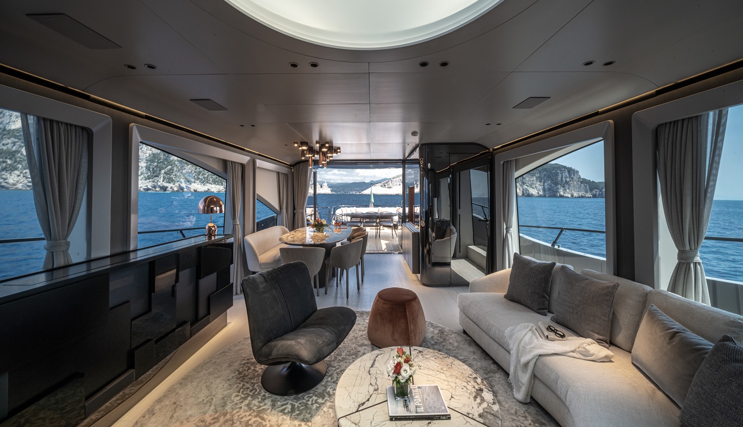 Mangusta 104 REV