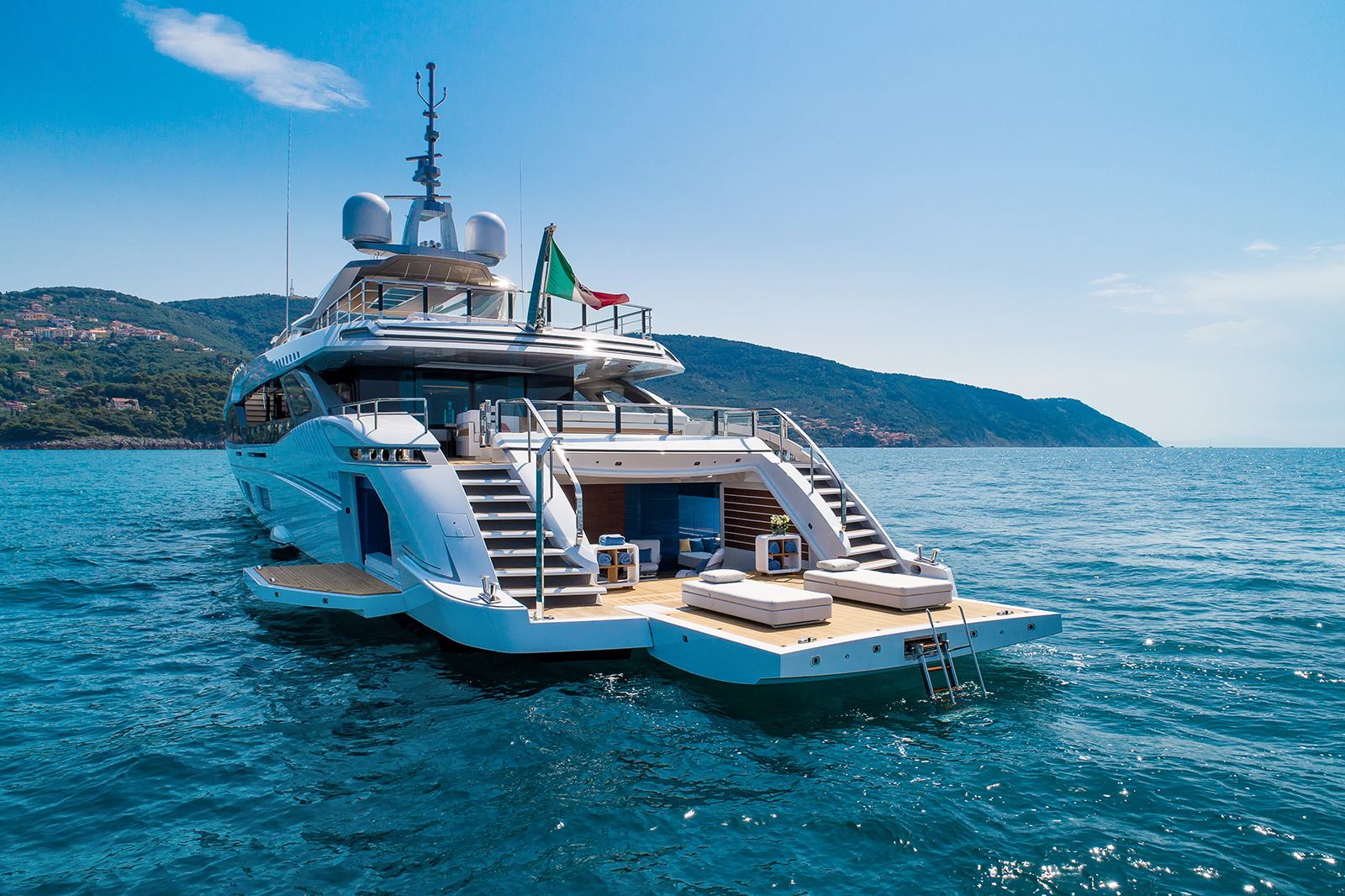 Mangusta Gransport 54