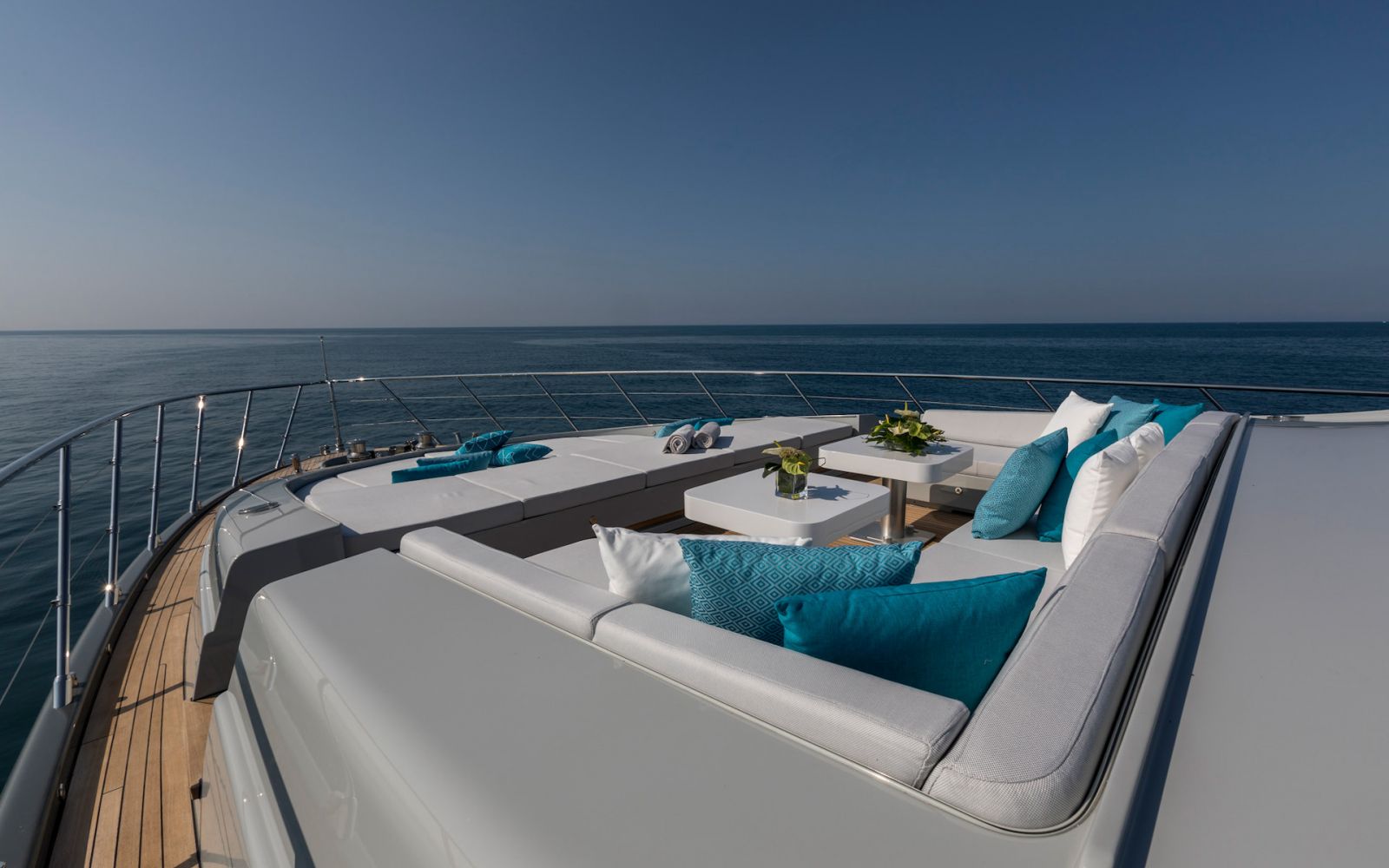 MANGUSTA MAXI OPEN 110