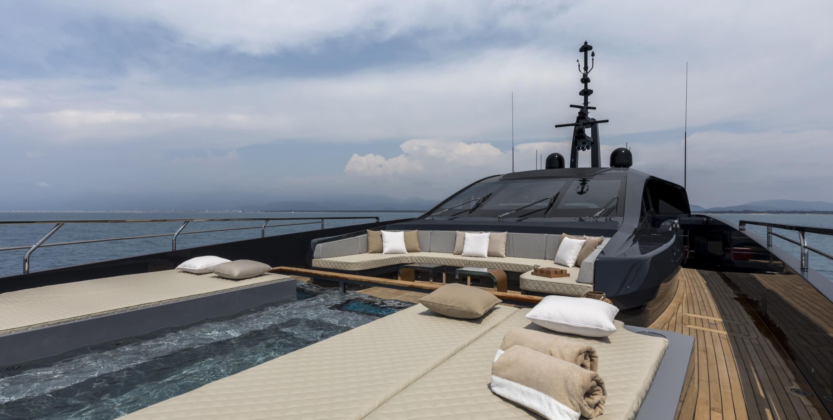 MANGUSTA GRANSPORT 45