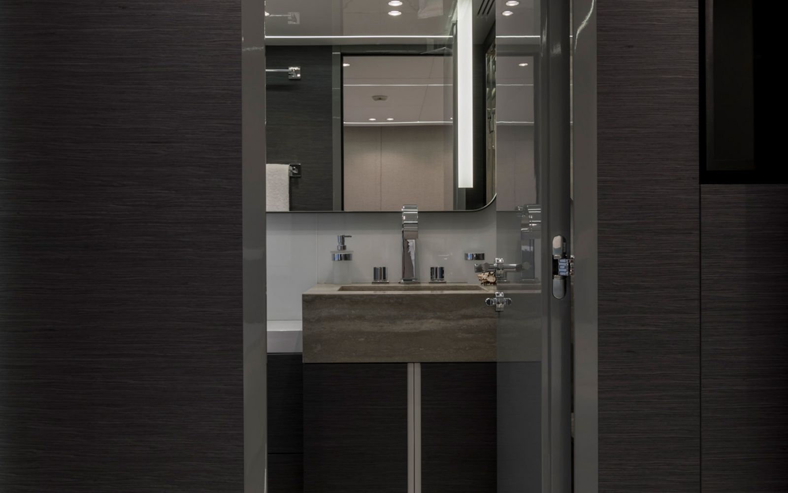 MANGUSTA MAXI OPEN 110