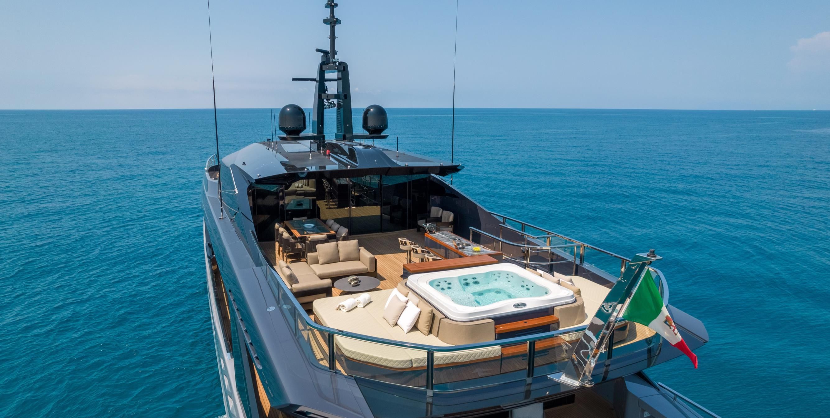 MANGUSTA GRANSPORT 45