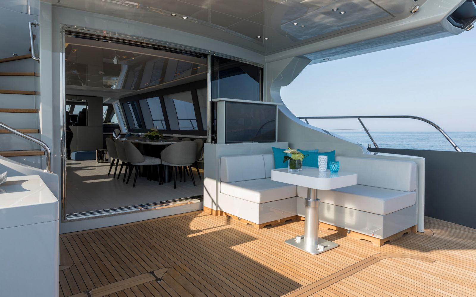 MANGUSTA MAXI OPEN 110