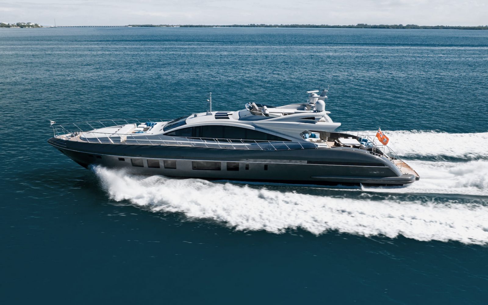 MANGUSTA MAXI OPEN 110