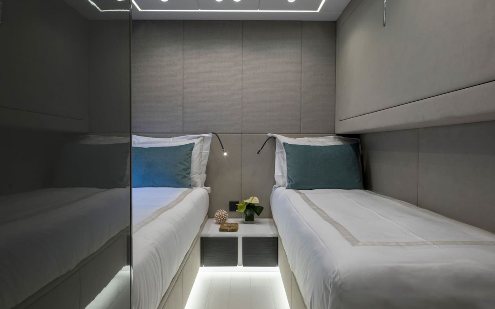 MANGUSTA MAXI OPEN 110