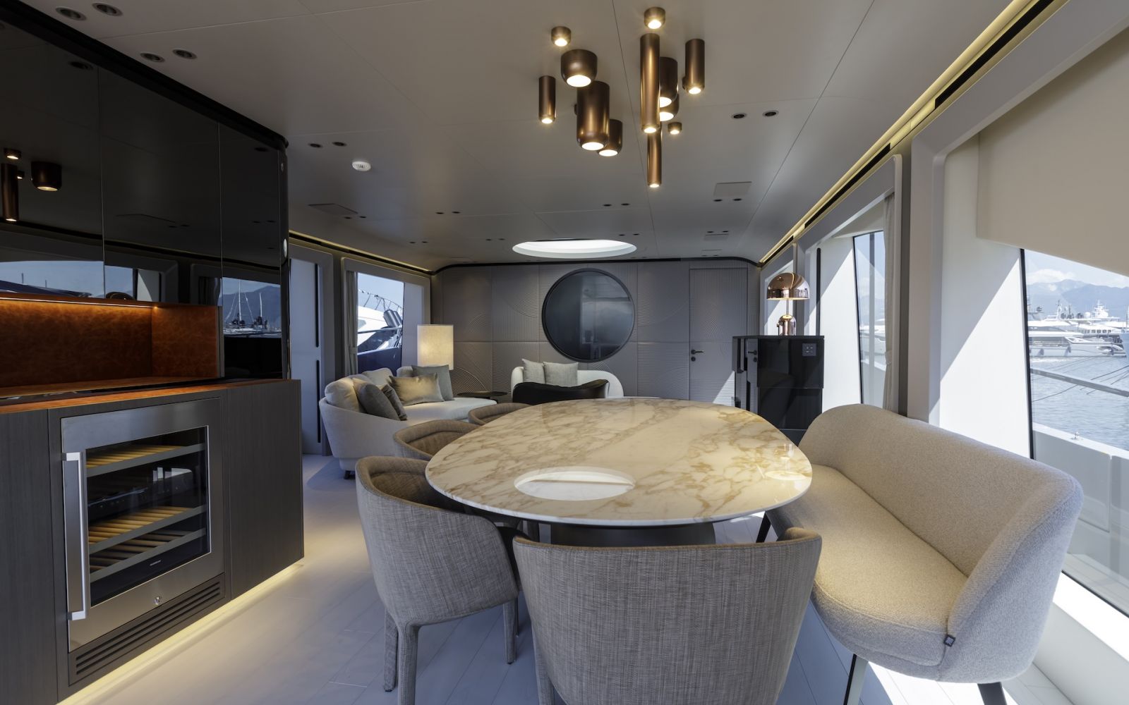 MANGUSTA MAXI OPEN 104 REV