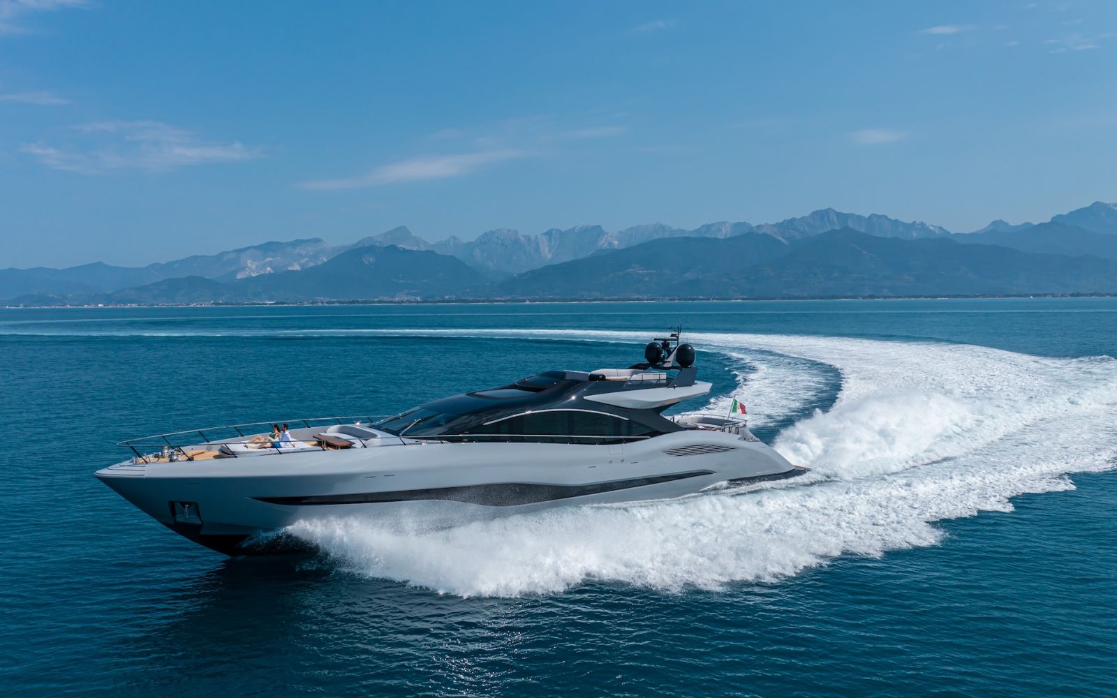 MANGUSTA MAXI OPEN 104 REV