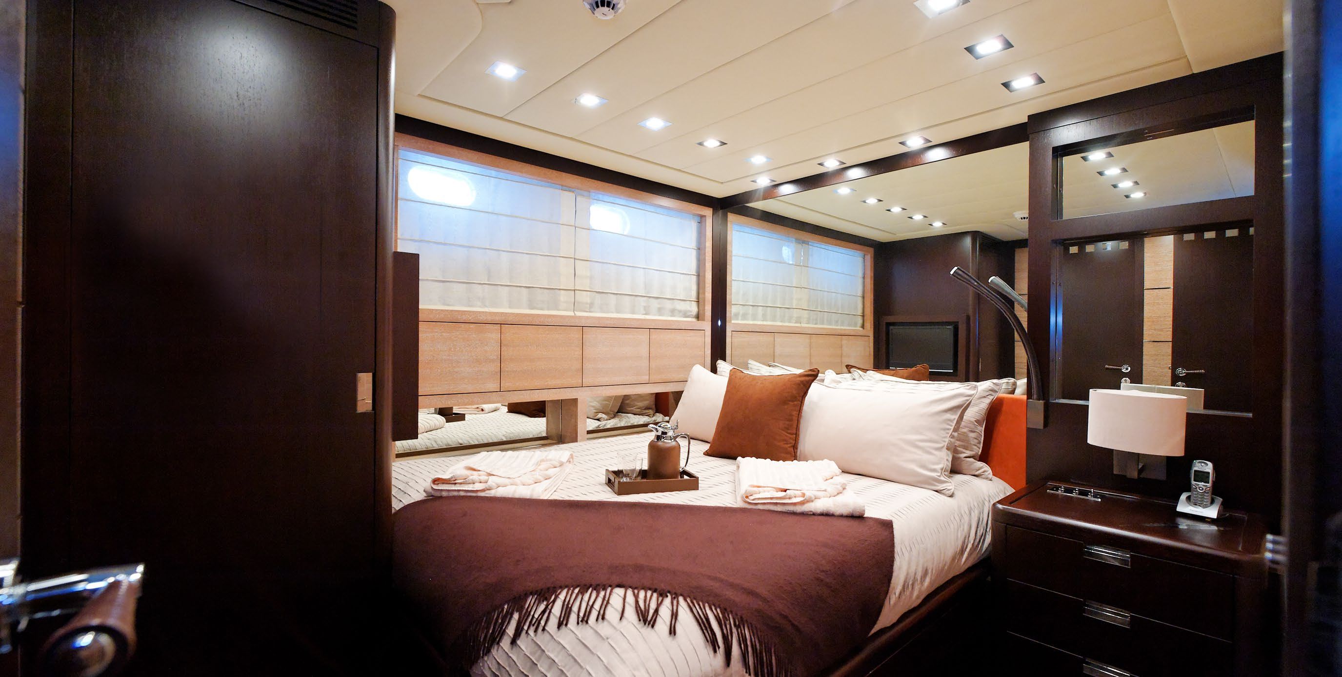 MANGUSTA MAXI OPEN 92