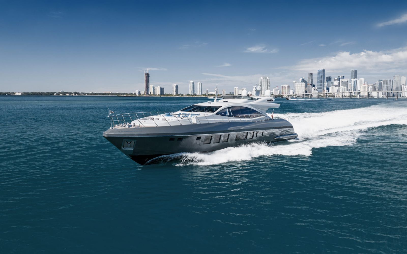 MANGUSTA MAXI OPEN 110