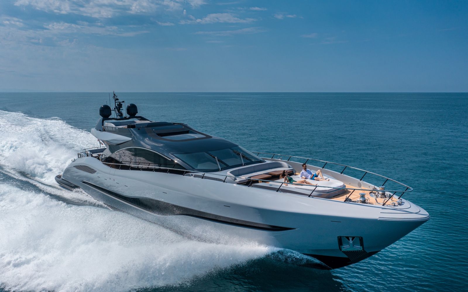 MANGUSTA MAXI OPEN 104 REV