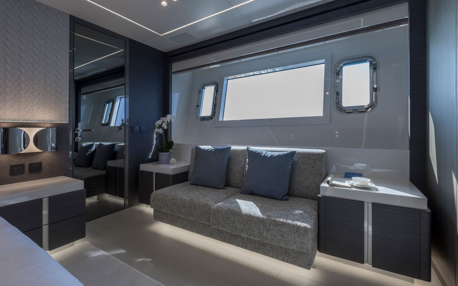 MANGUSTA MAXI OPEN 110