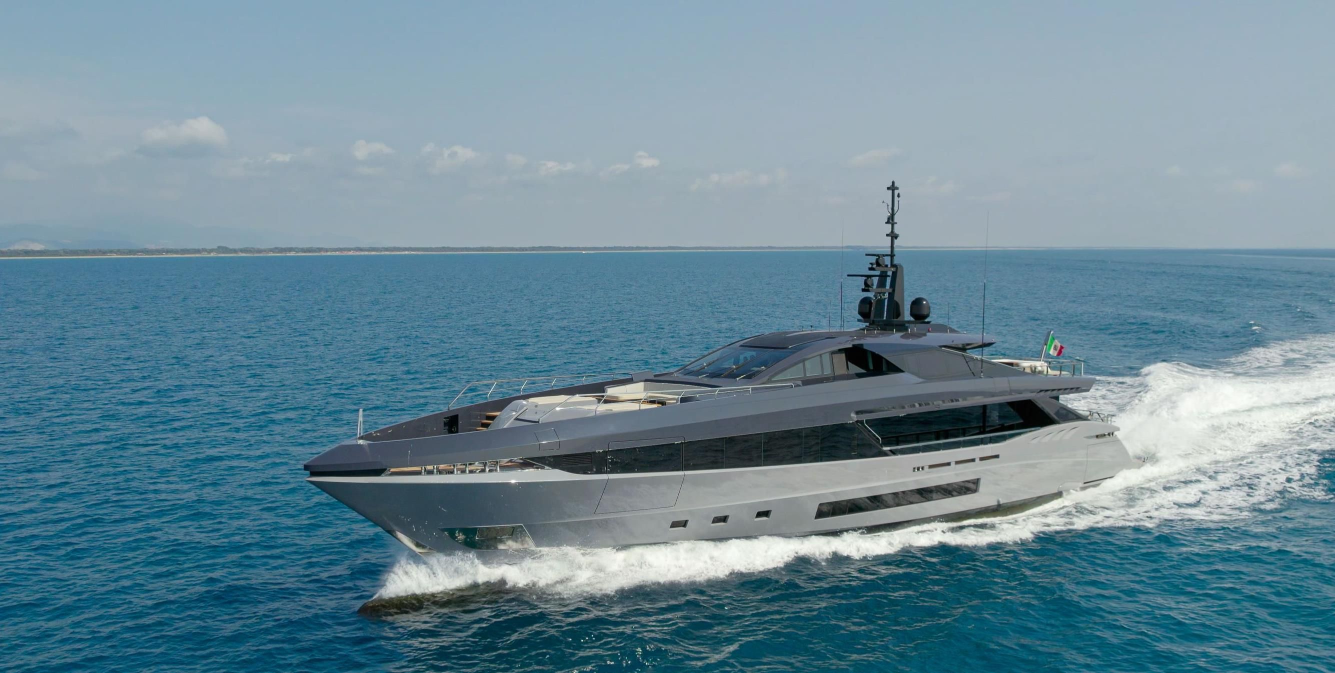 MANGUSTA GRANSPORT 45