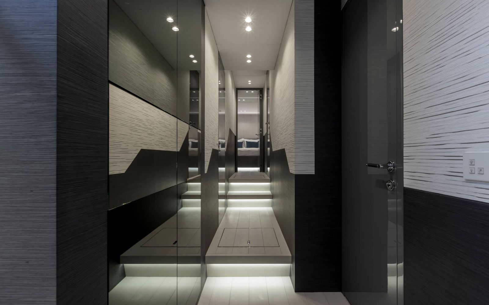 MANGUSTA MAXI OPEN 110