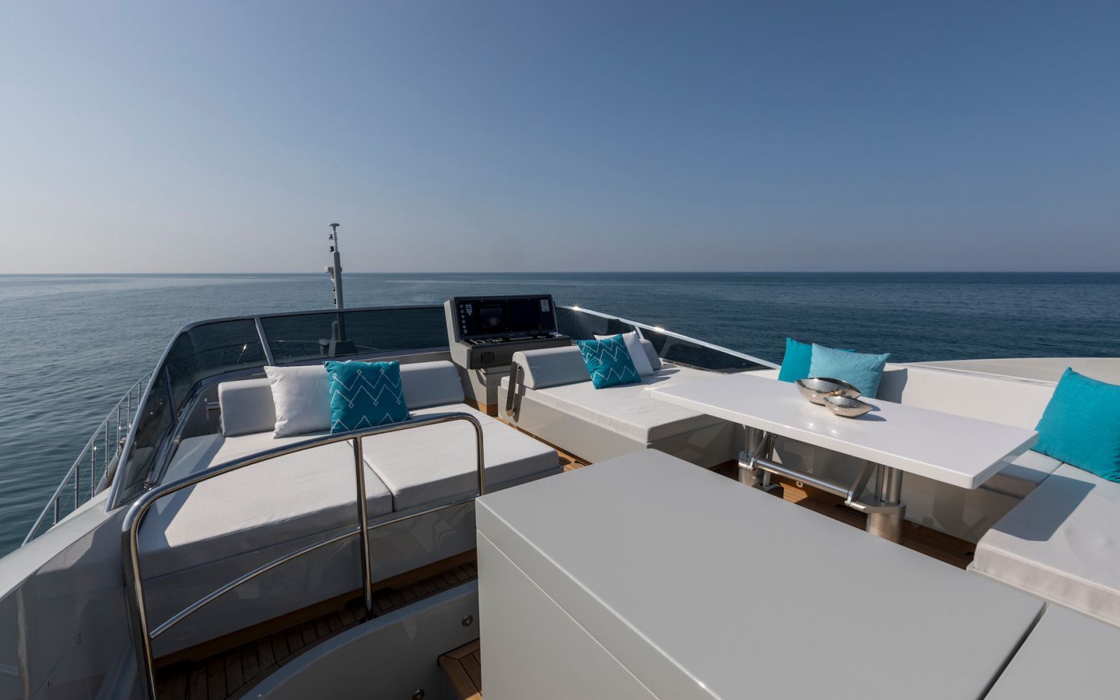 MANGUSTA MAXI OPEN 110