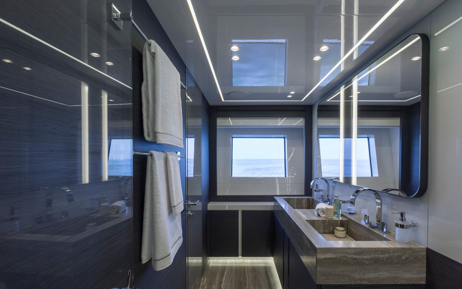 MANGUSTA MAXI OPEN 110