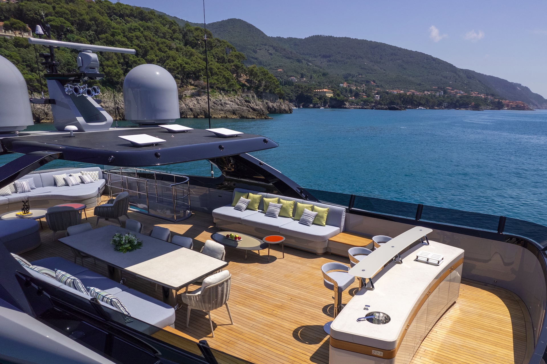Mangusta 165 REV