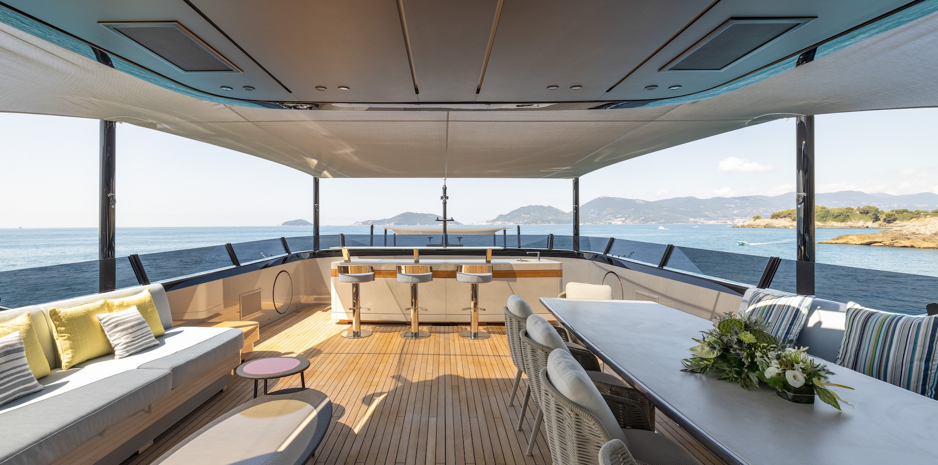 Mangusta 165 REV
