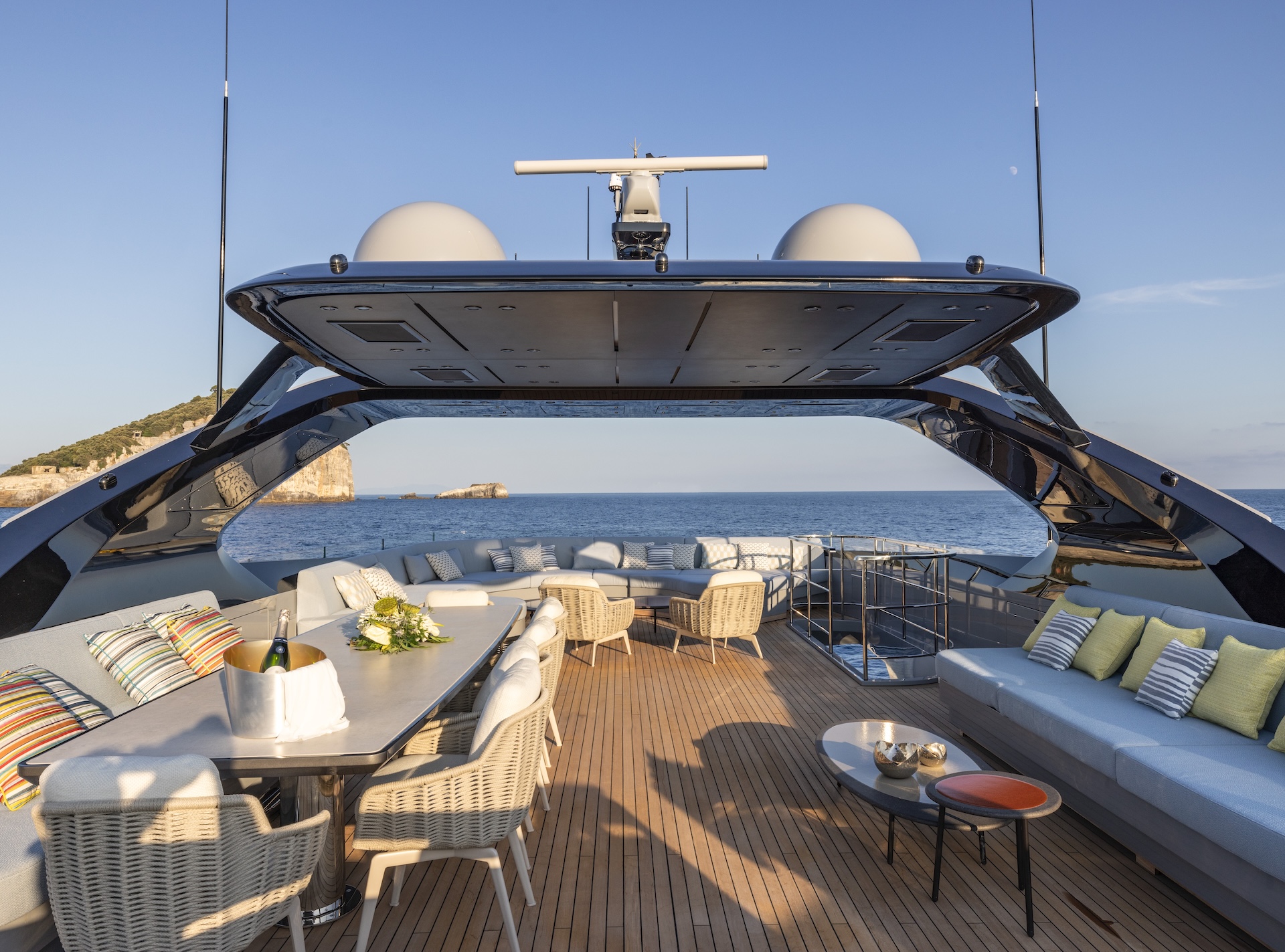 Mangusta 165 REV