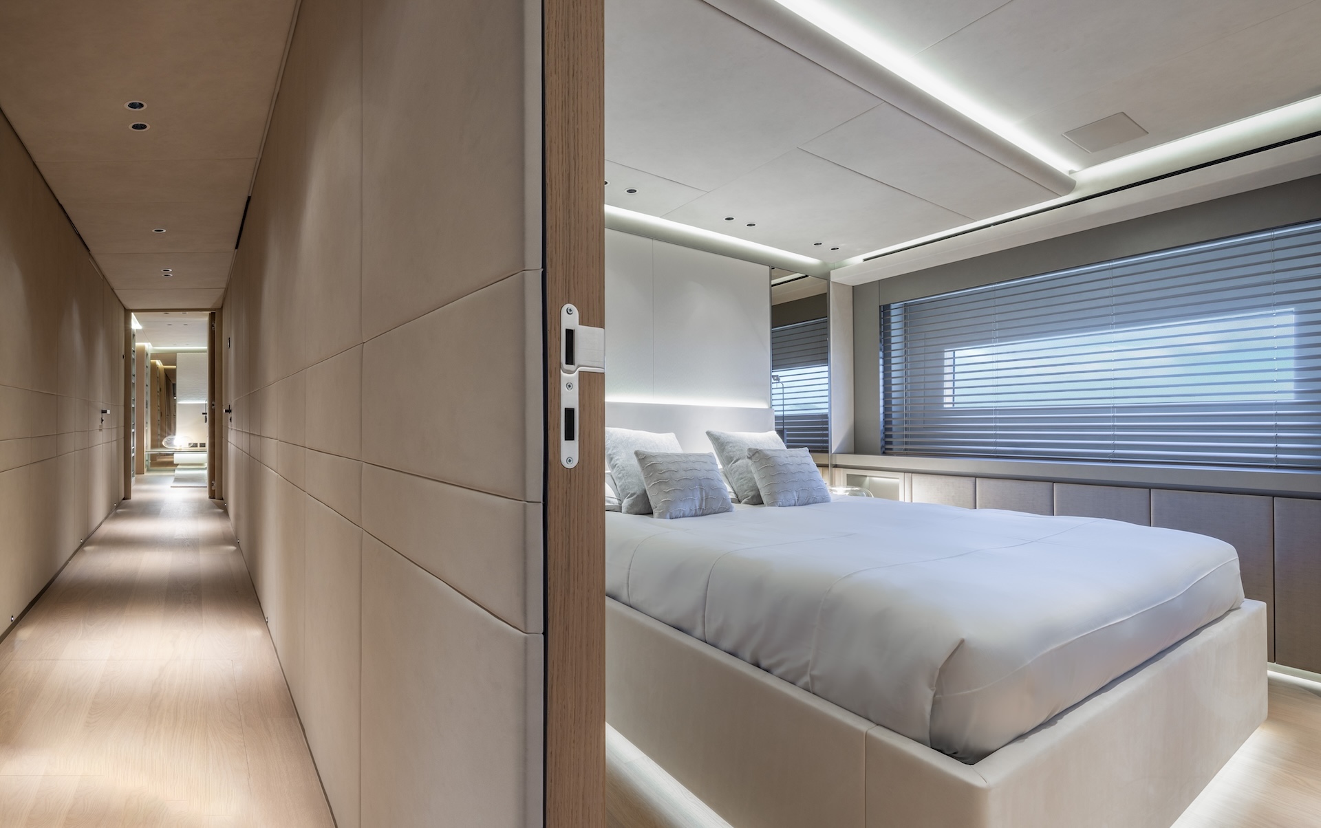 Mangusta 165 REV