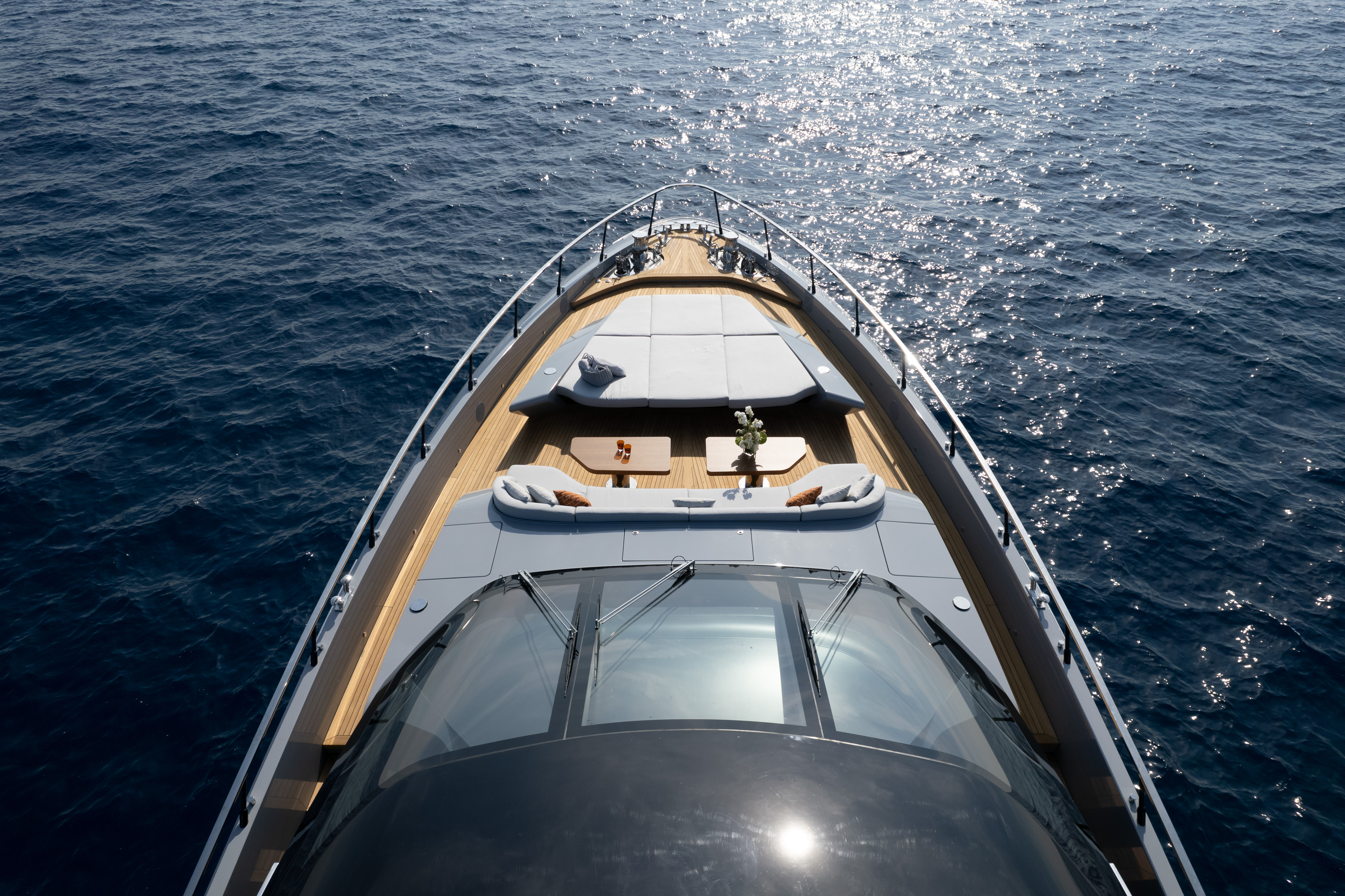 Mangusta 104 REV