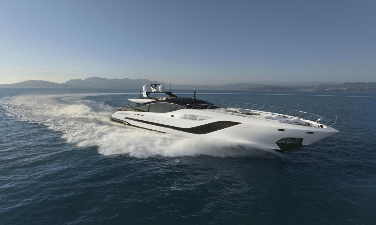 MANGUSTA 165 REV - The REV-olution begins