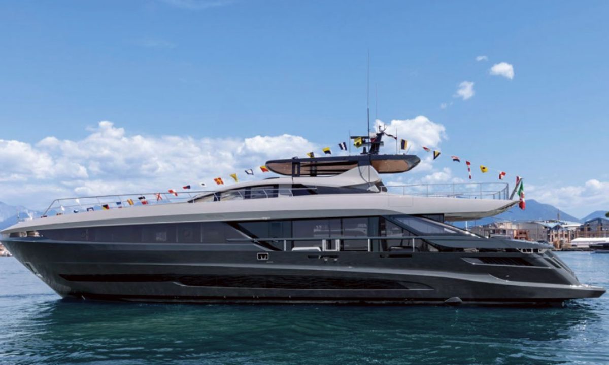 Ninth Mangusta Gransport 33 launched