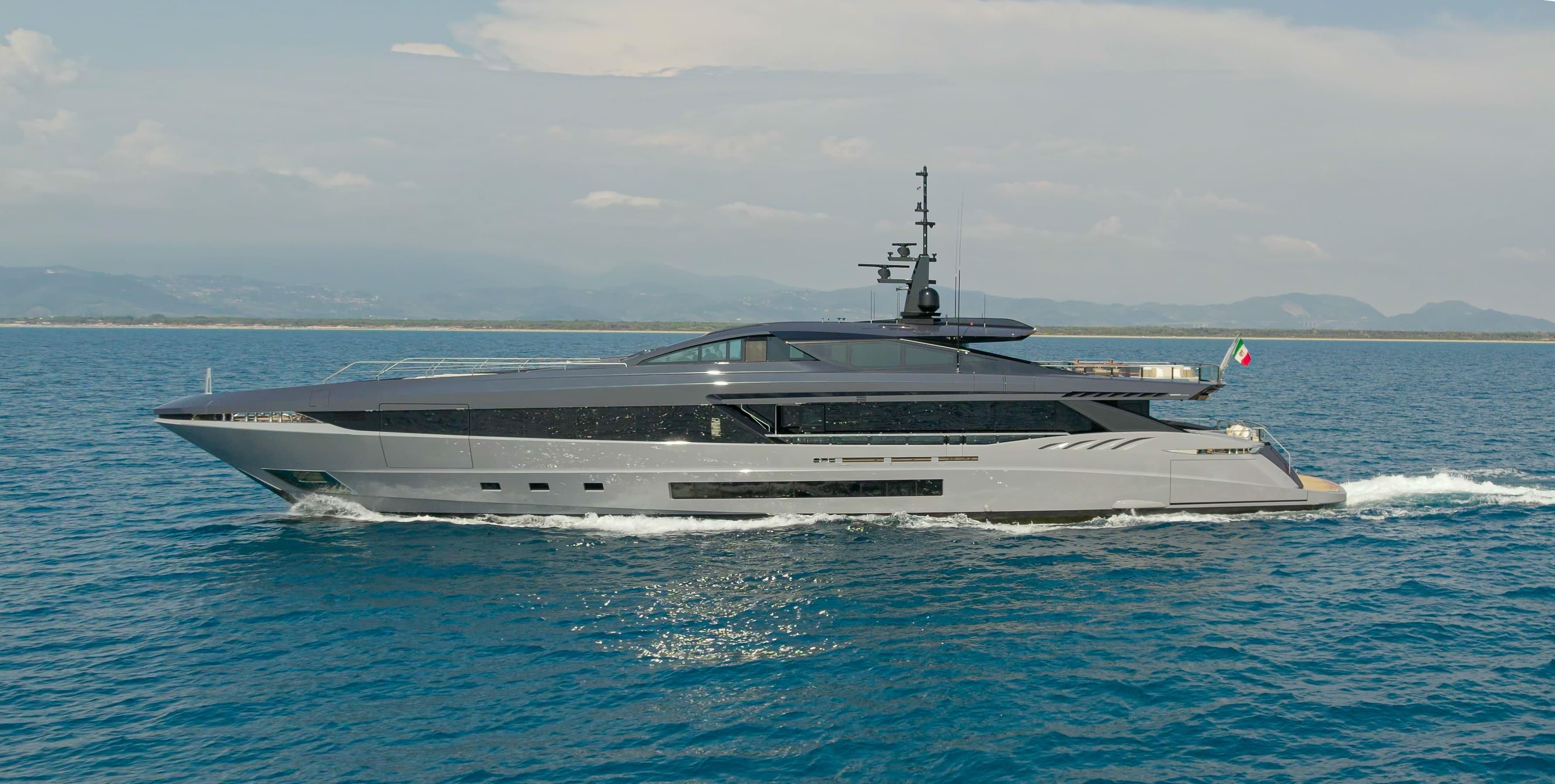 MANGUSTA GRANSPORT 45