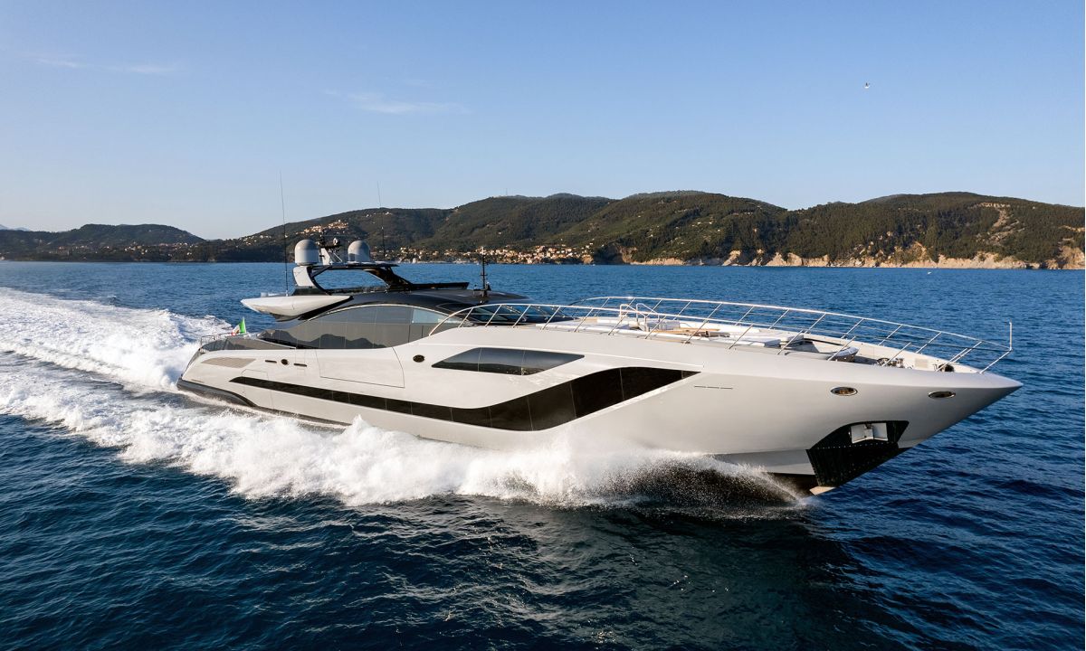 Mangusta 165 REV